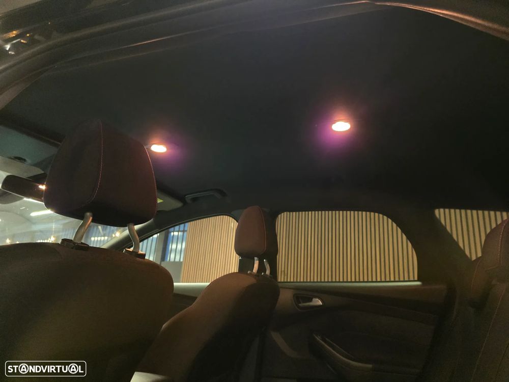 Ford Focus SW 1.5 TDCi ST-Line - 35