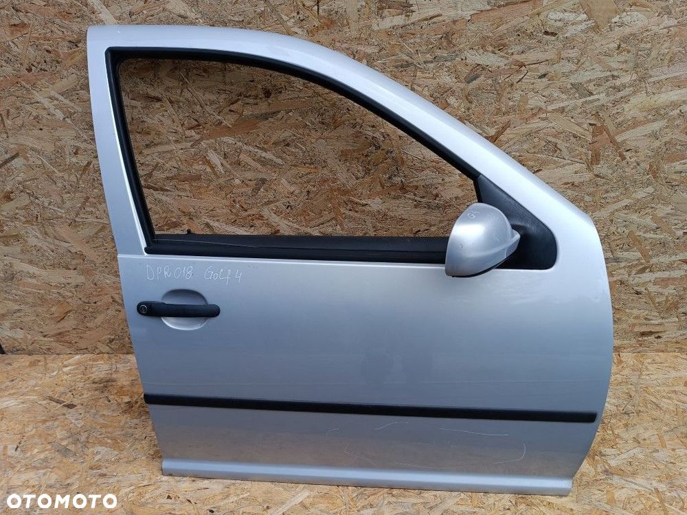 VW GOLF IV 4 DRZWI PRZÓD PRAWY PRAWA KOD LAK - 1