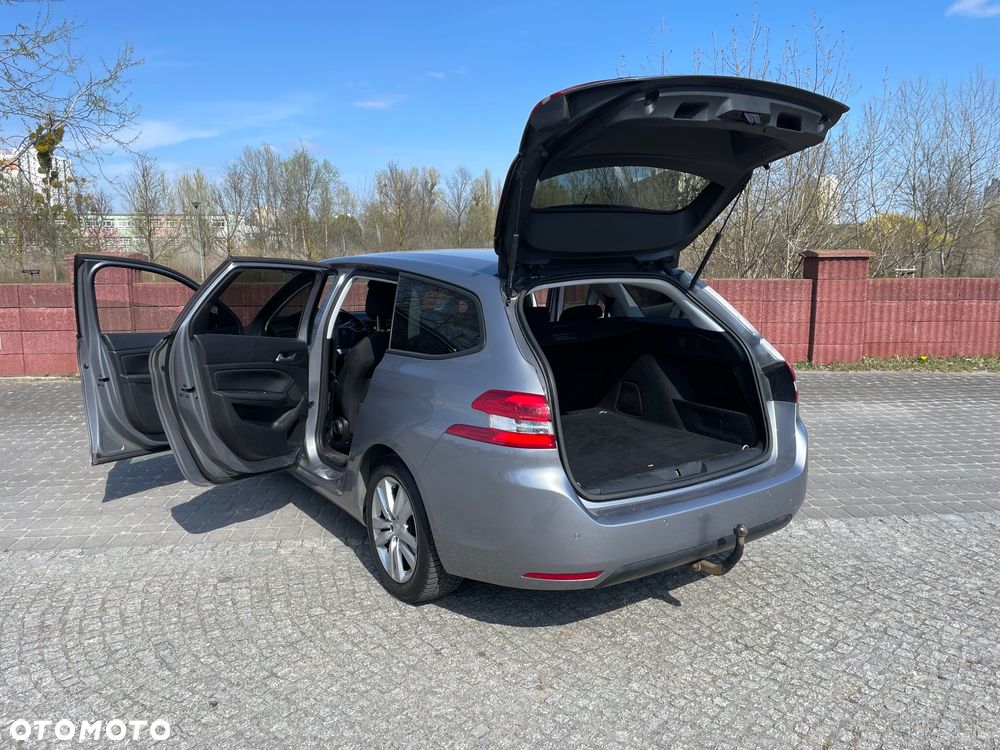 Peugeot 308 1.2 PureTech GPF Allure S&S - 15
