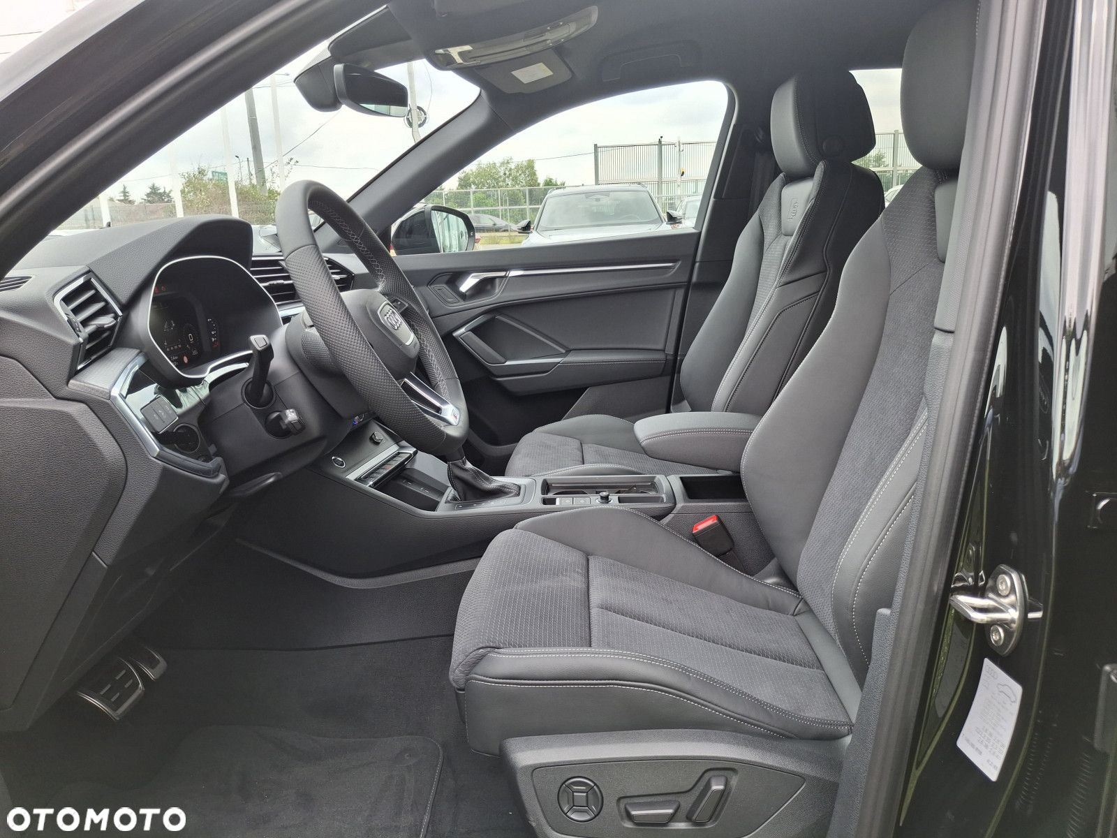 Audi Q3 - 16