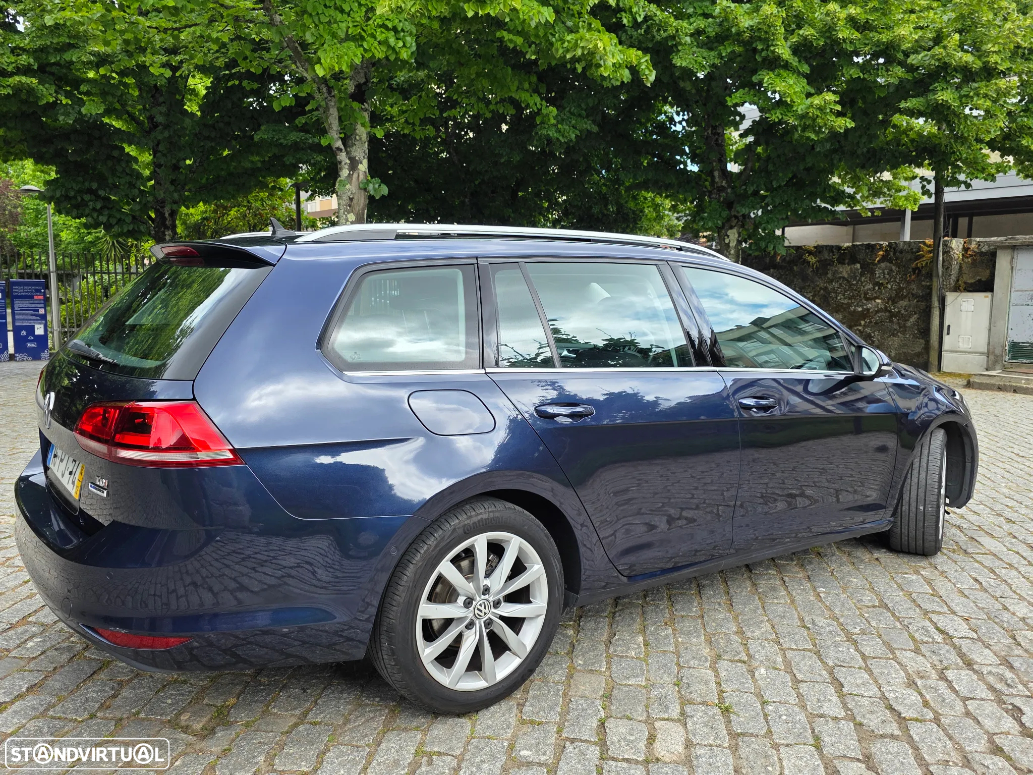 VW Golf Variant 1.6 TDi Highline DSG - 6