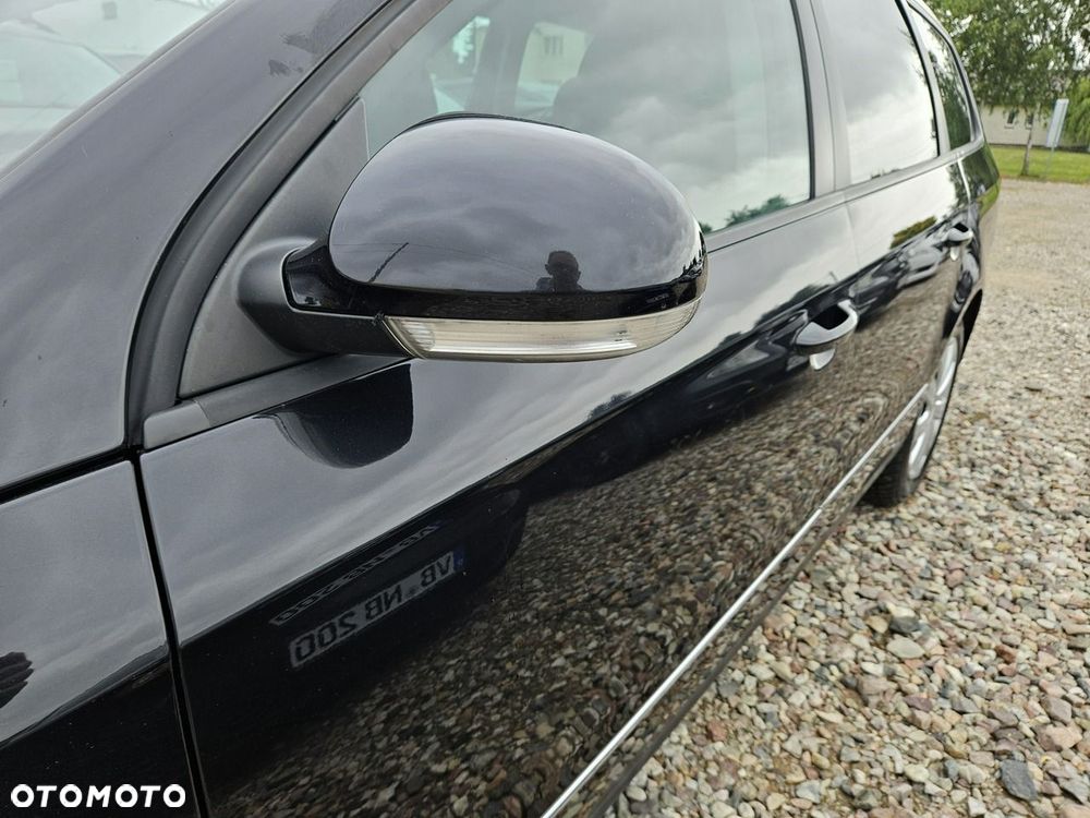 Volkswagen Passat - 23