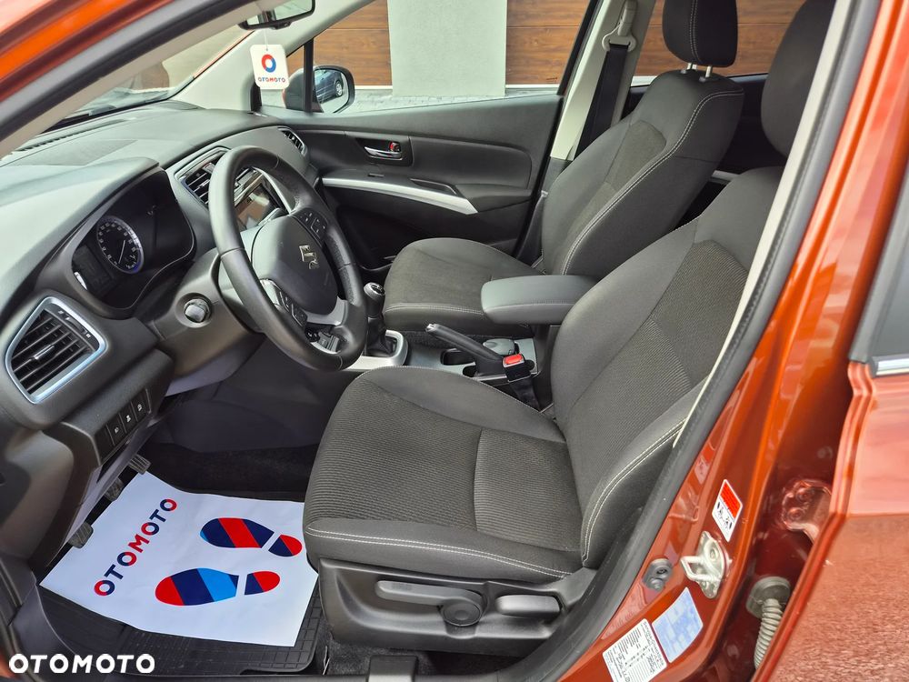 Suzuki SX4 S-Cross - 13