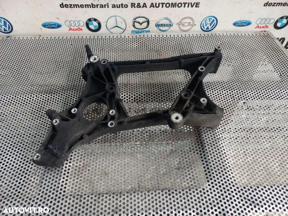 Suport Role Accesorii Mercedes C Class W204 E Class W212 2.2 Cdi Euro 5 Motor 651 - Dezmembrari Ara - 4