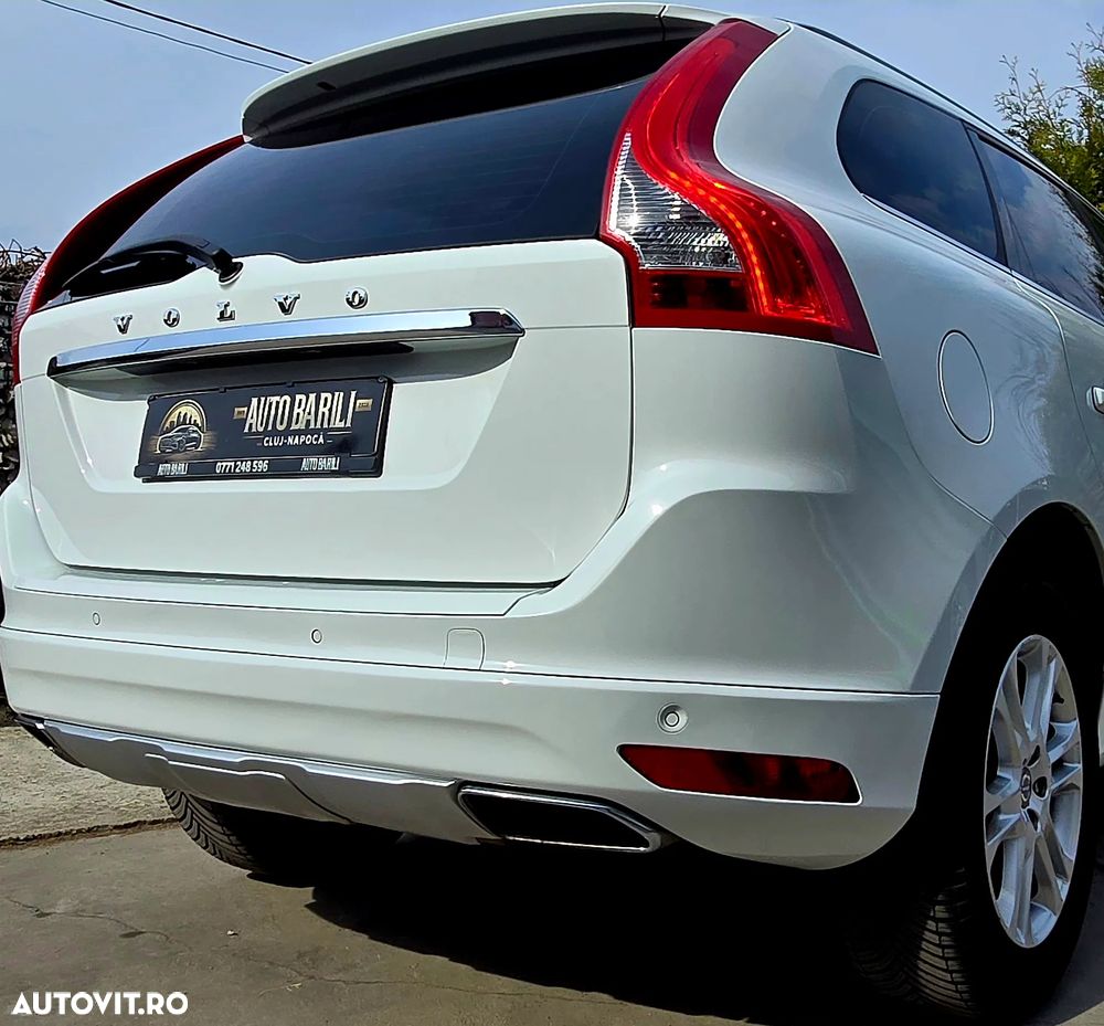 Volvo XC 60 D5 AWD Geartronic Summum - 24