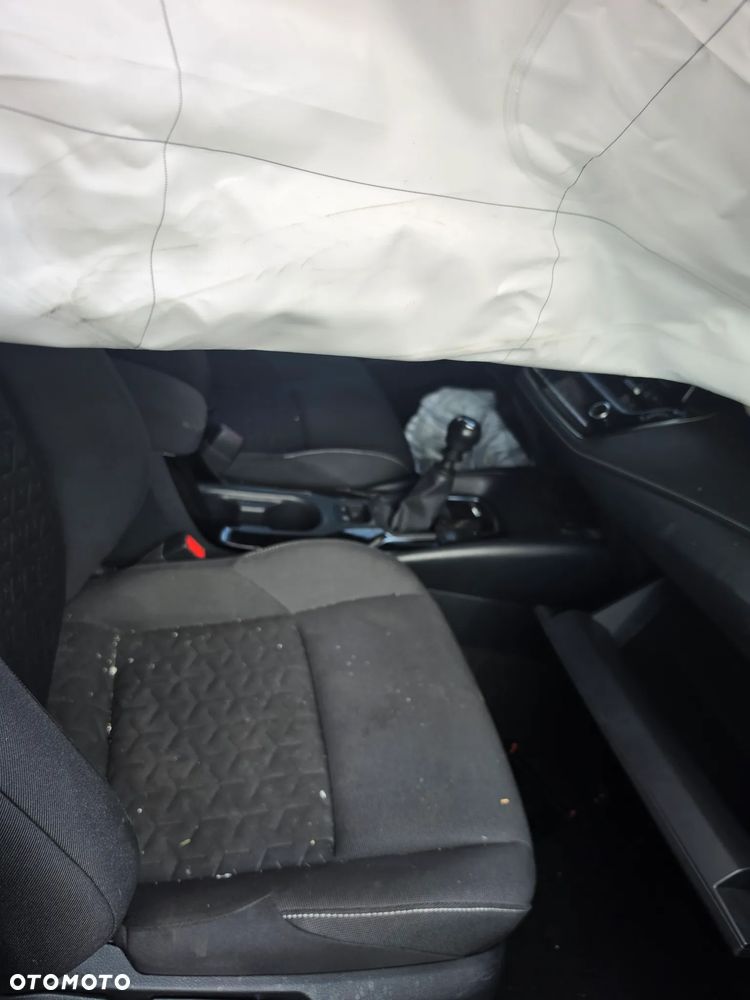Toyota Corolla 1.2 Turbo Comfort - 7