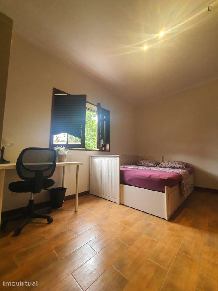 Quarto - localizado em Gulpilhares Porto - Grande imagem: 3/17