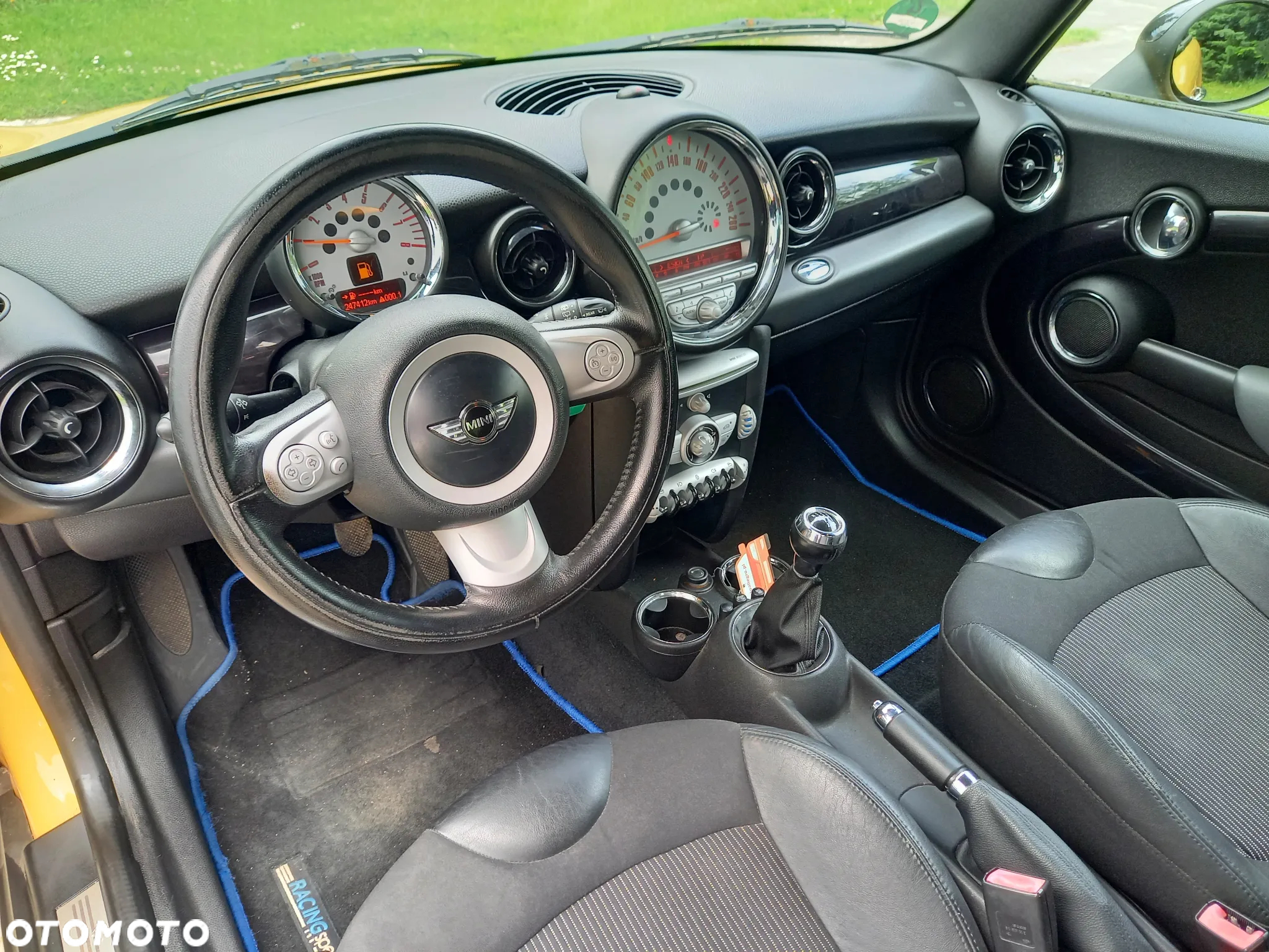 MINI Cooper 50 Mayfair - 24