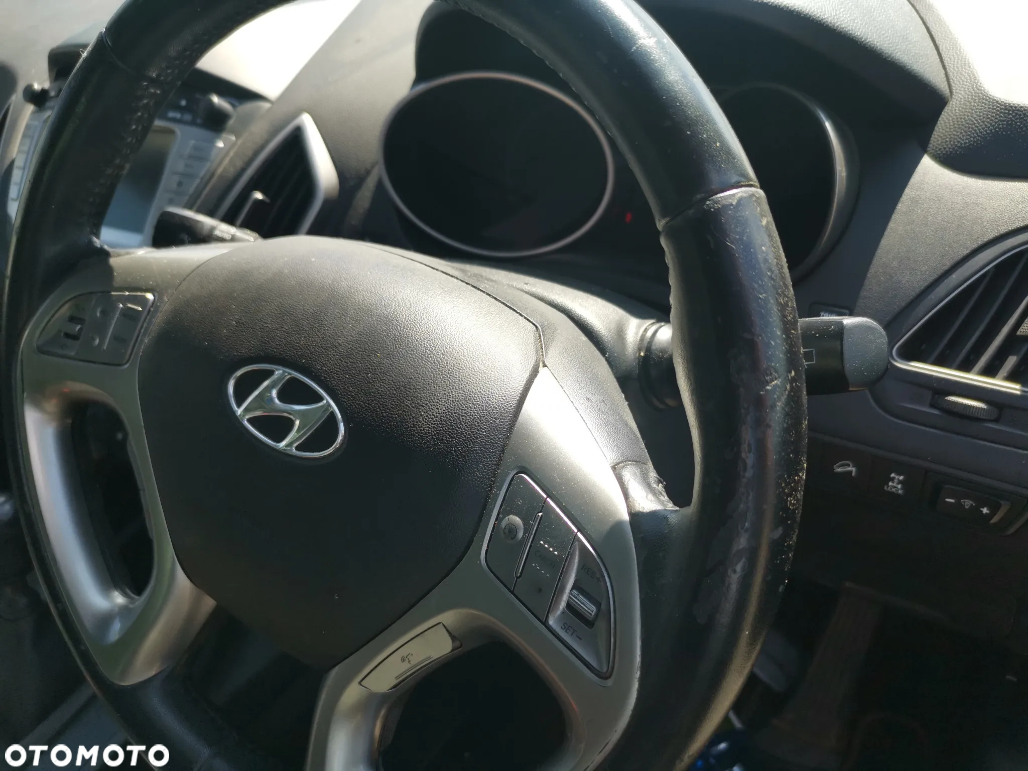 Części Hyundai IX35 2.0 Crdi D4HA 185KM 4WD Lakier PAE - 18