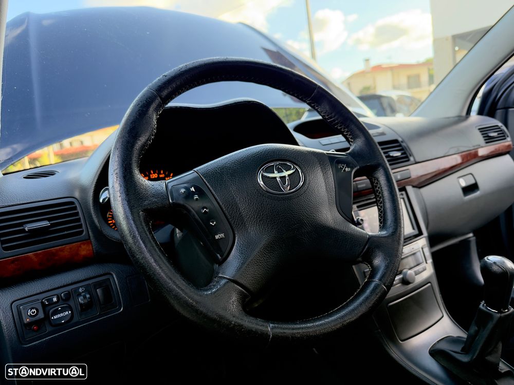Toyota Avensis SW 1.8 VVT-i TA - 42