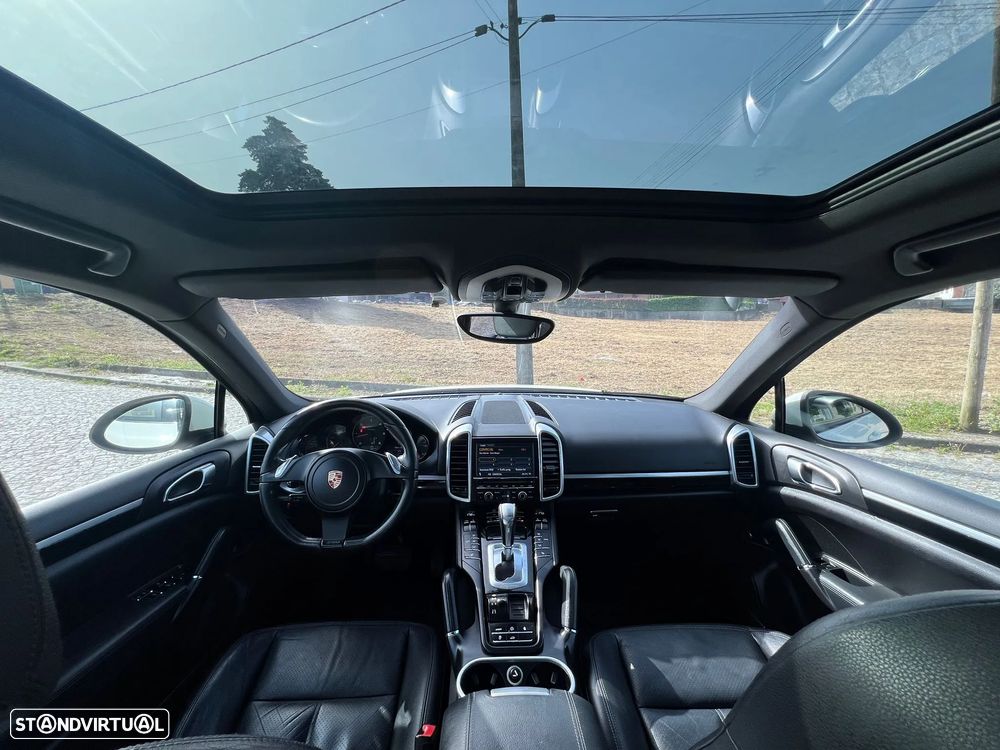 Porsche Cayenne Tiptronic S - 12