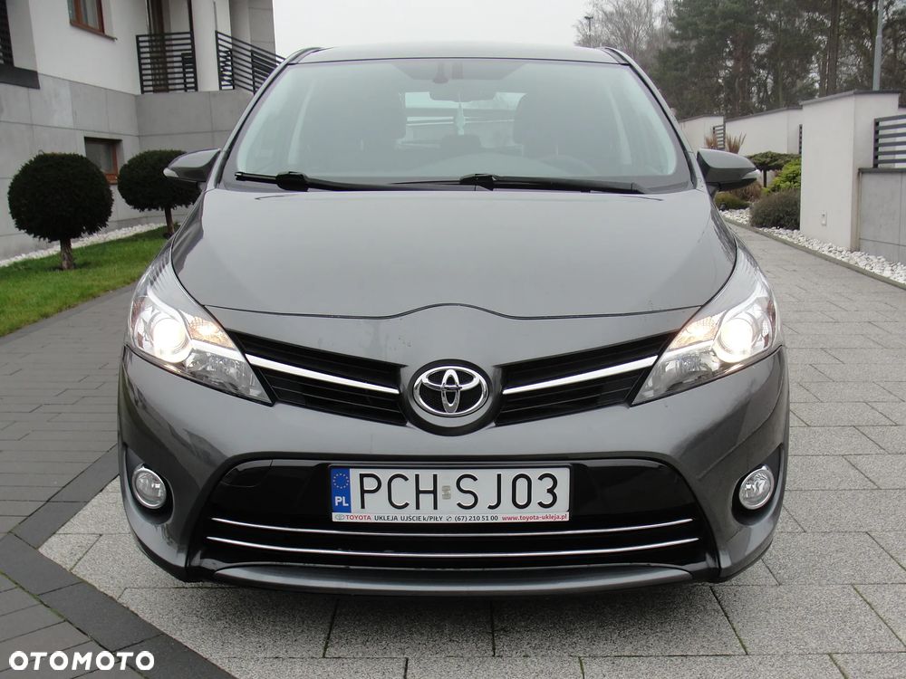 Toyota Verso 2.0 D-4D 7-Sitzer Executive - 19