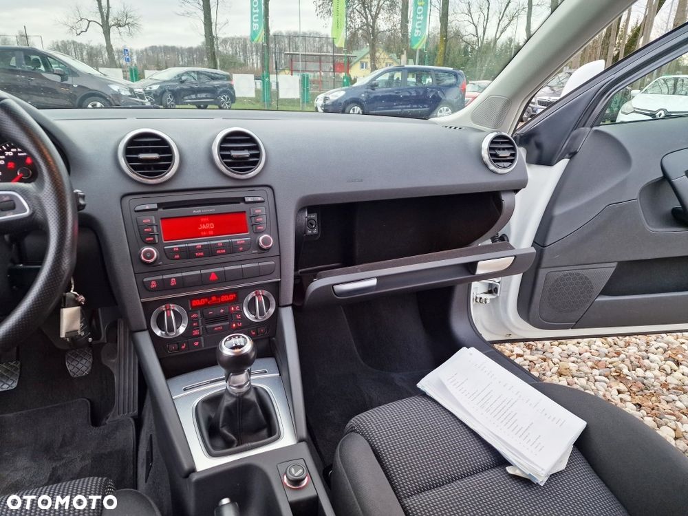 Audi A3 Sportback - 13