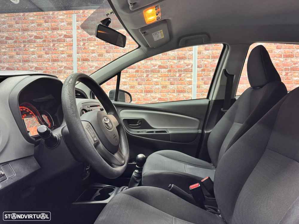 Toyota Yaris 1.4 D-4D Comfort+VSC - 9