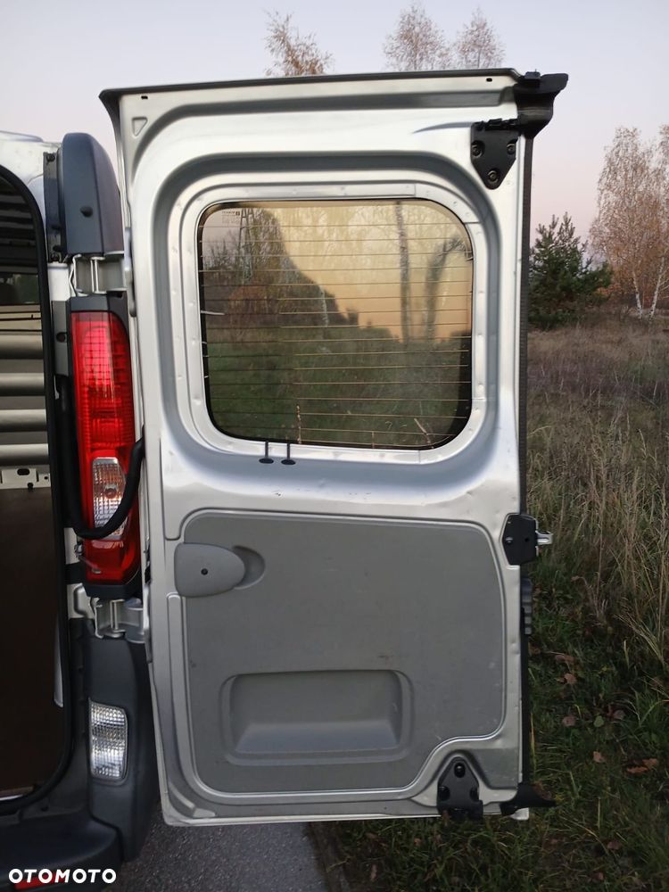 Opel VIVARO - 15