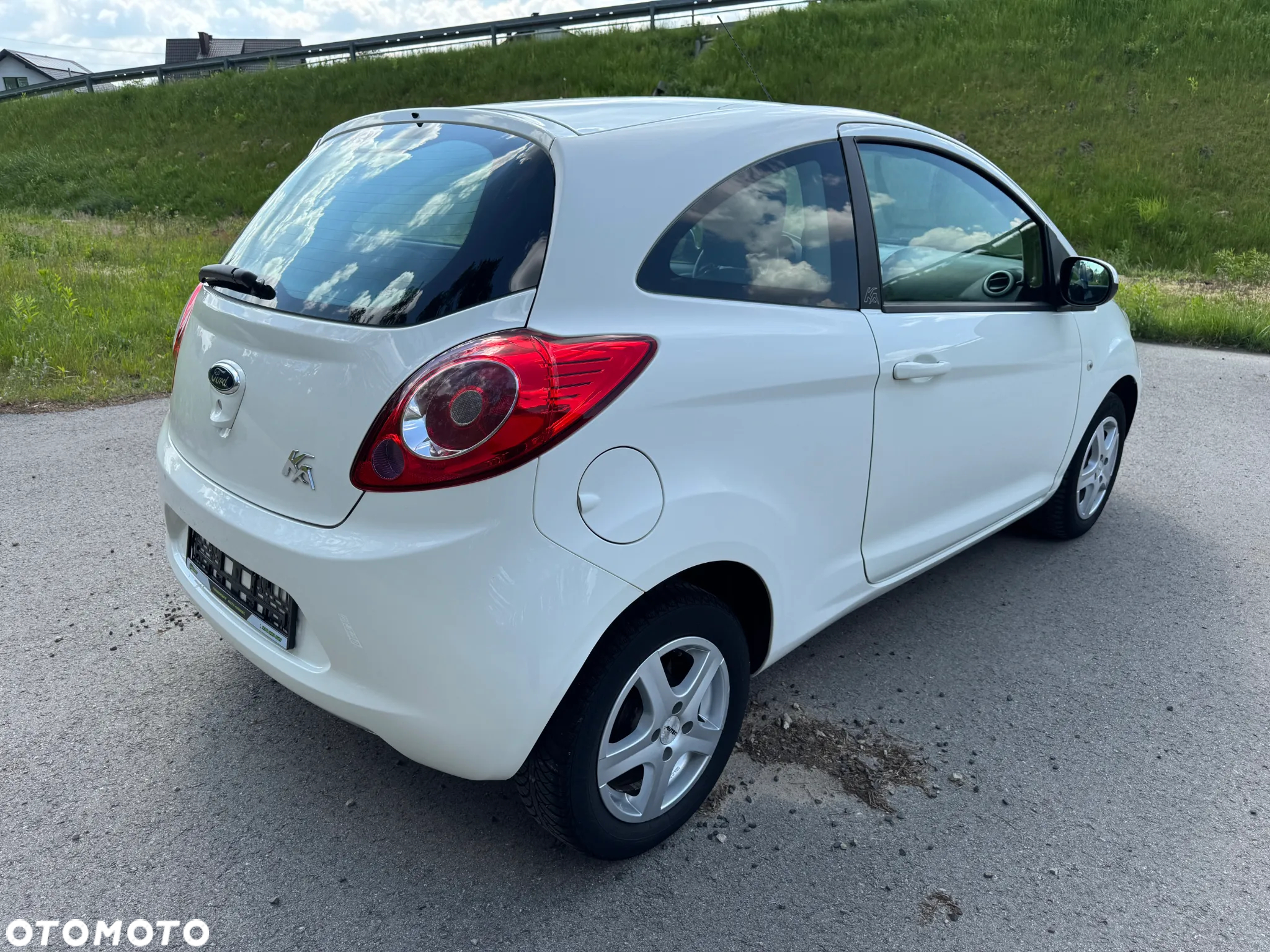 Ford KA 1.2 Titanium+ EU5 - 5