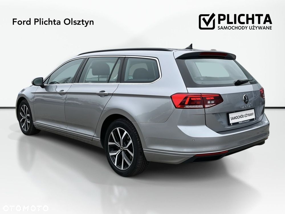 Volkswagen Passat - 8