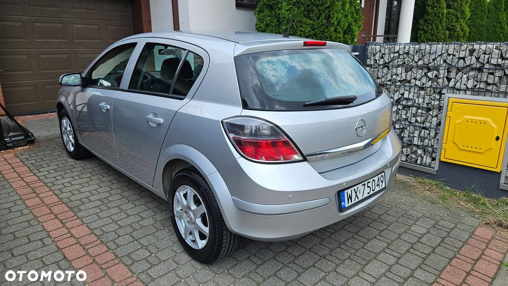 Opel Astra - 2