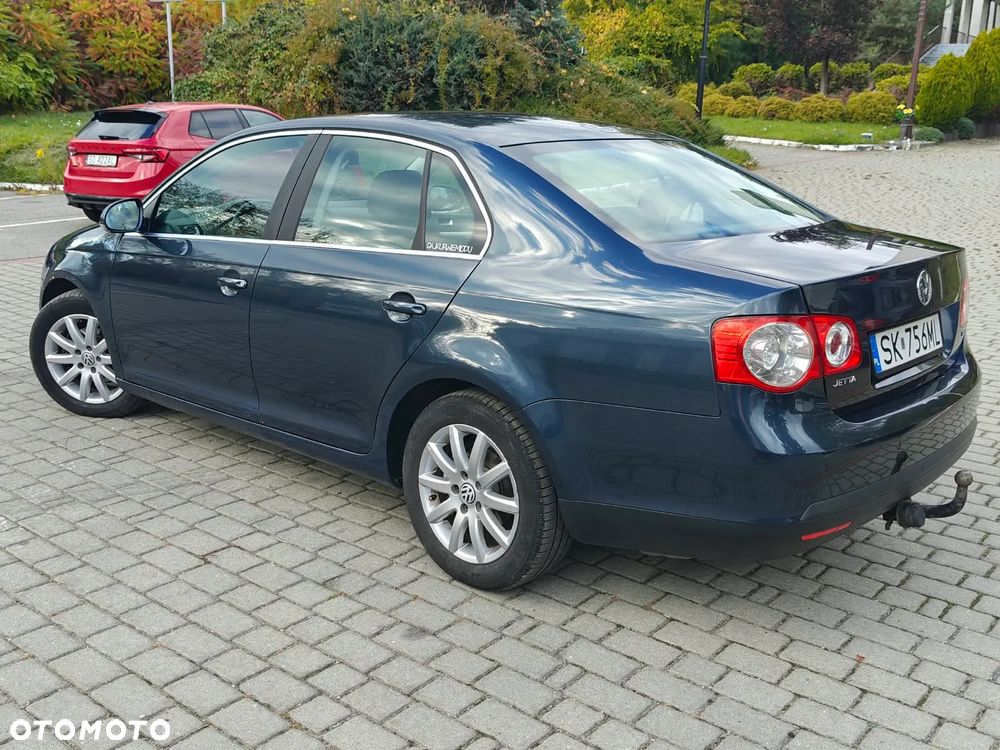 Volkswagen Jetta 1.9 TDI DPF Comfortline - 32
