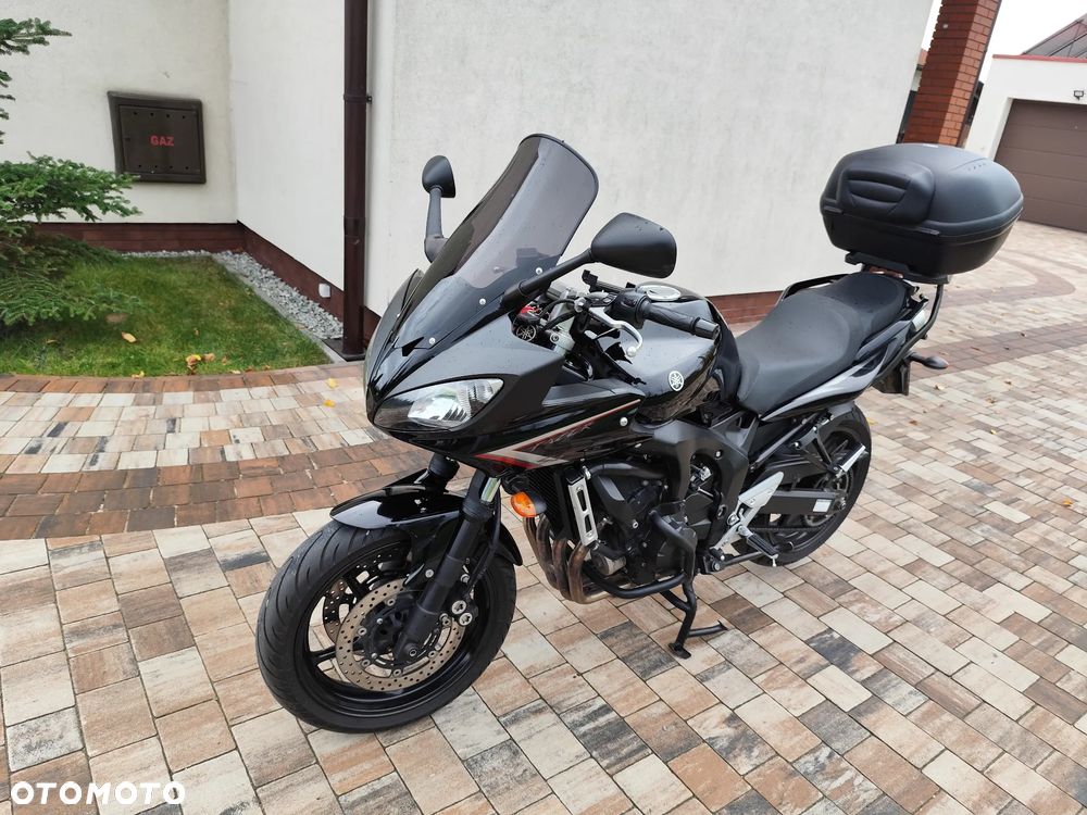 Yamaha FZ6 - 8