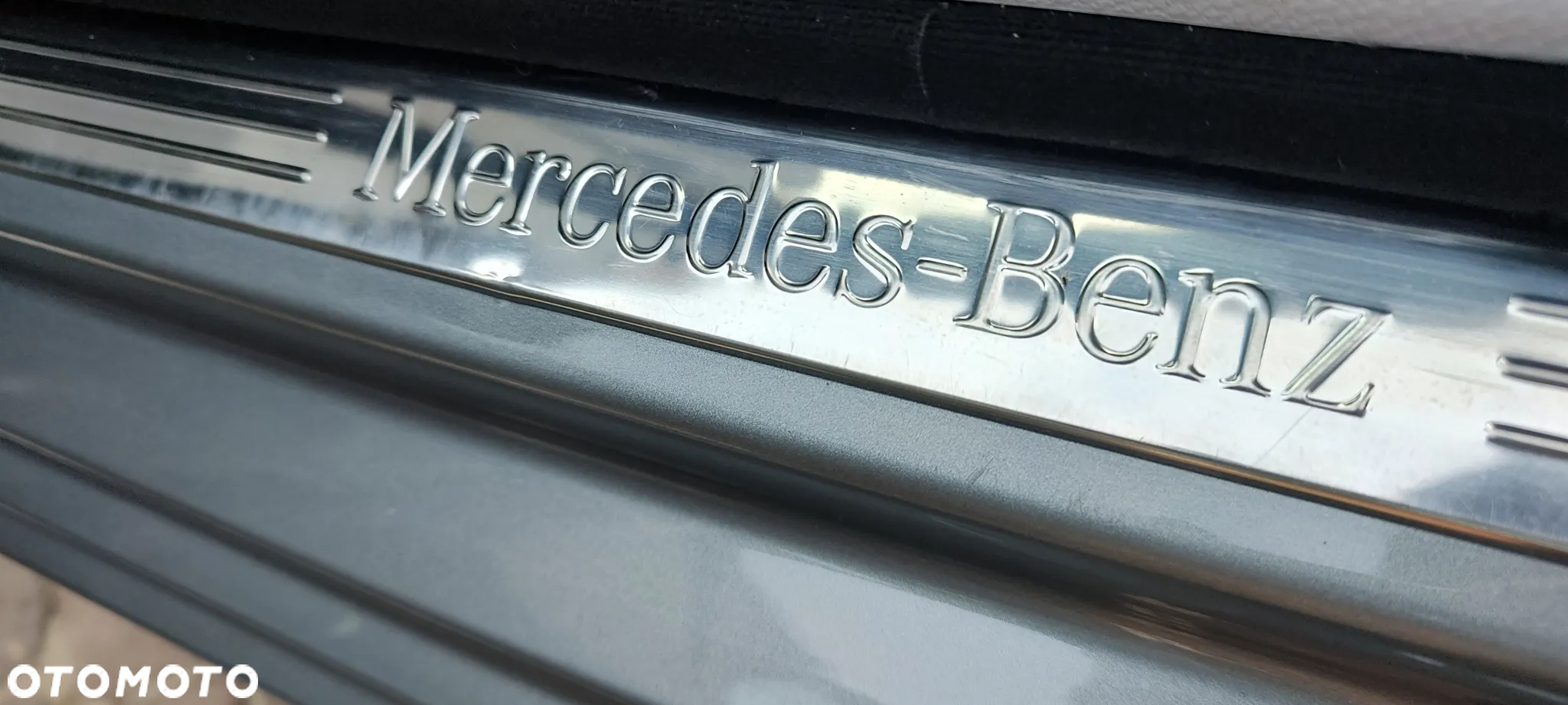 Mercedes-Benz Klasa C 180 T Kompressor BlueEFFICIENCY Elegance - 33