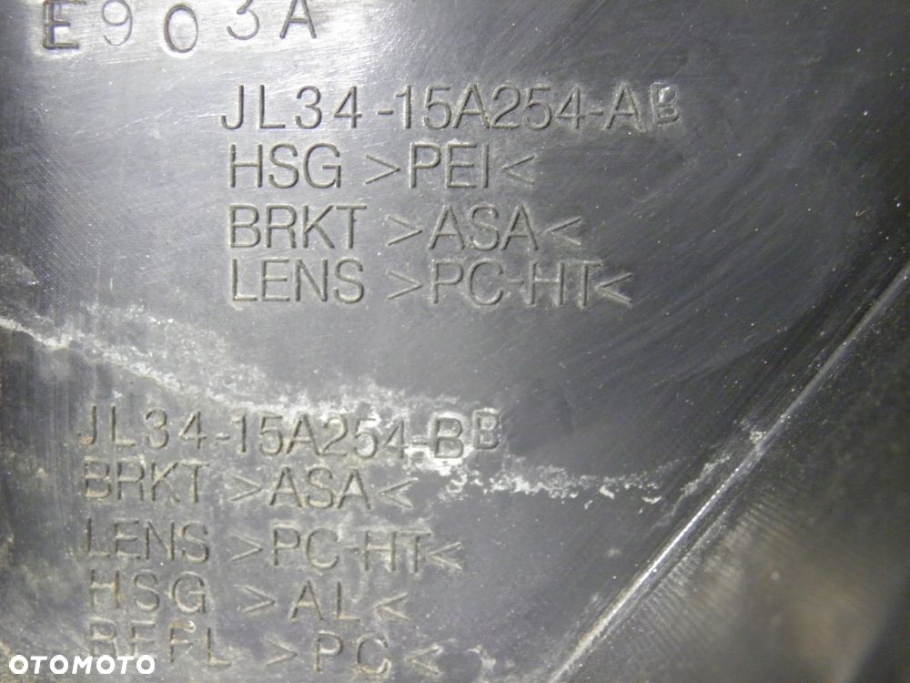 CHALOGEN RAMKA FORD F250 F350 2017 1L3415A254AB - 3