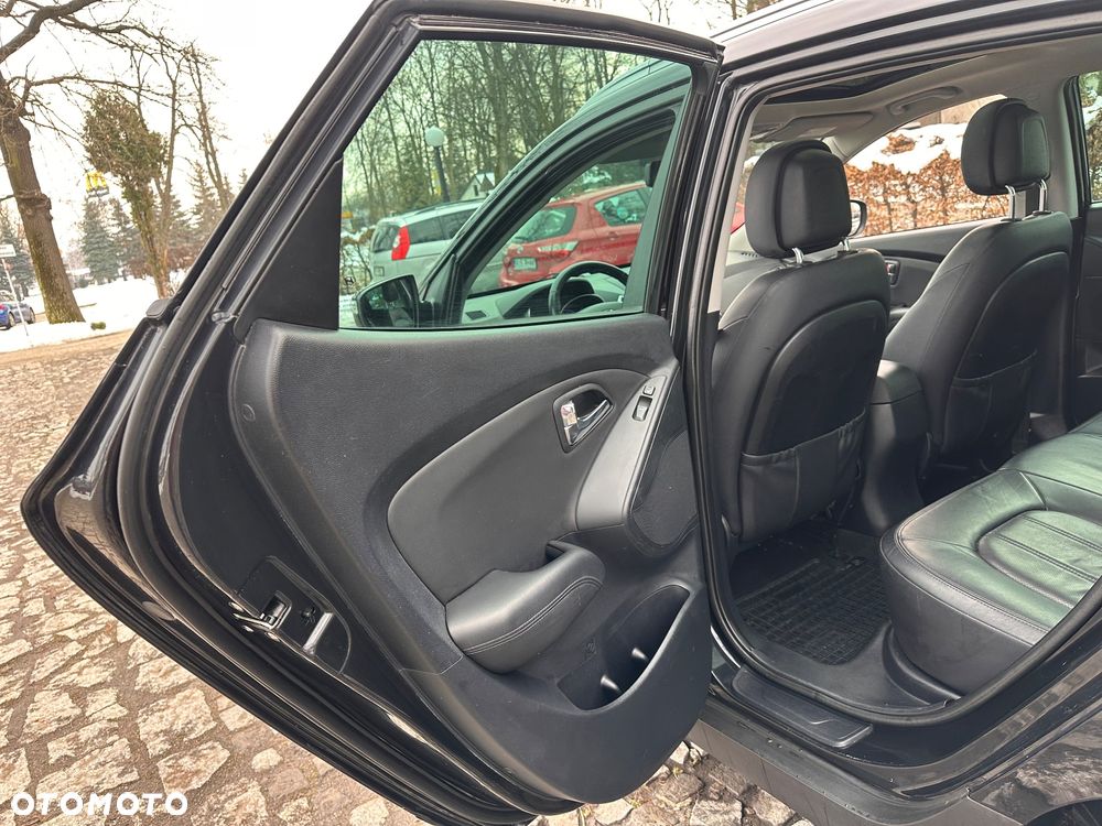 Hyundai ix35 2.0 CRDi 4WD Automatik Premium - 16