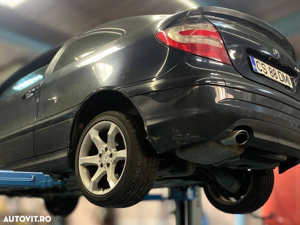 Mercedes-Benz C - 31