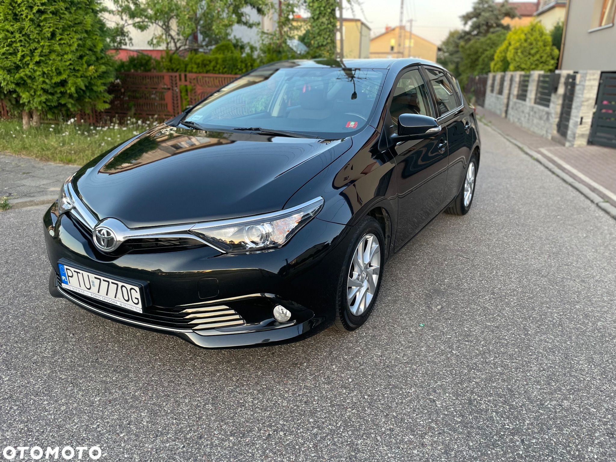 Toyota Auris - 1