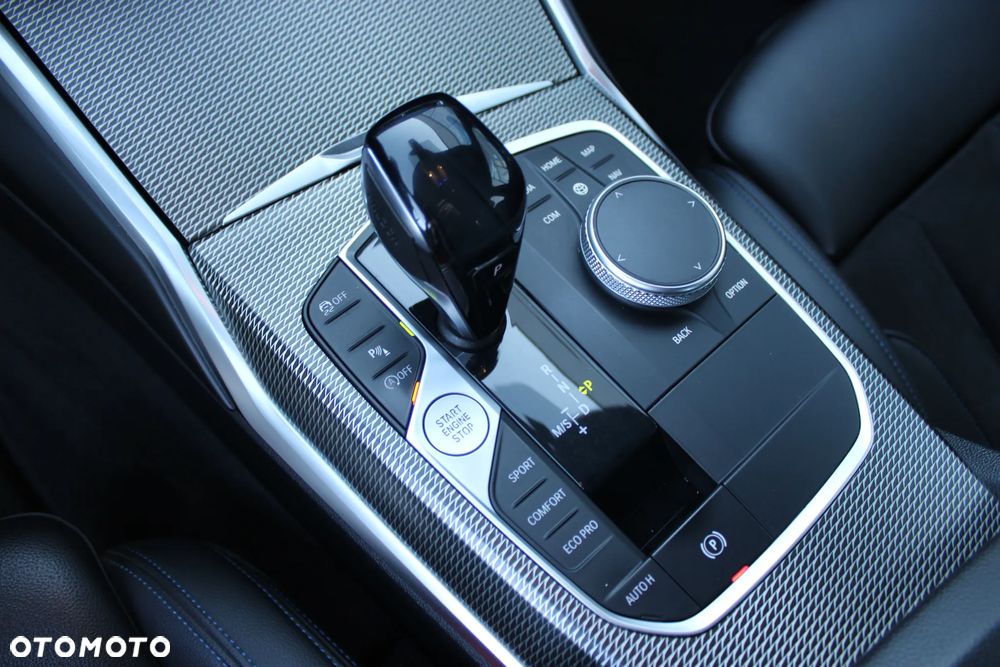 BMW Seria 3 318i M Sport sport - 17