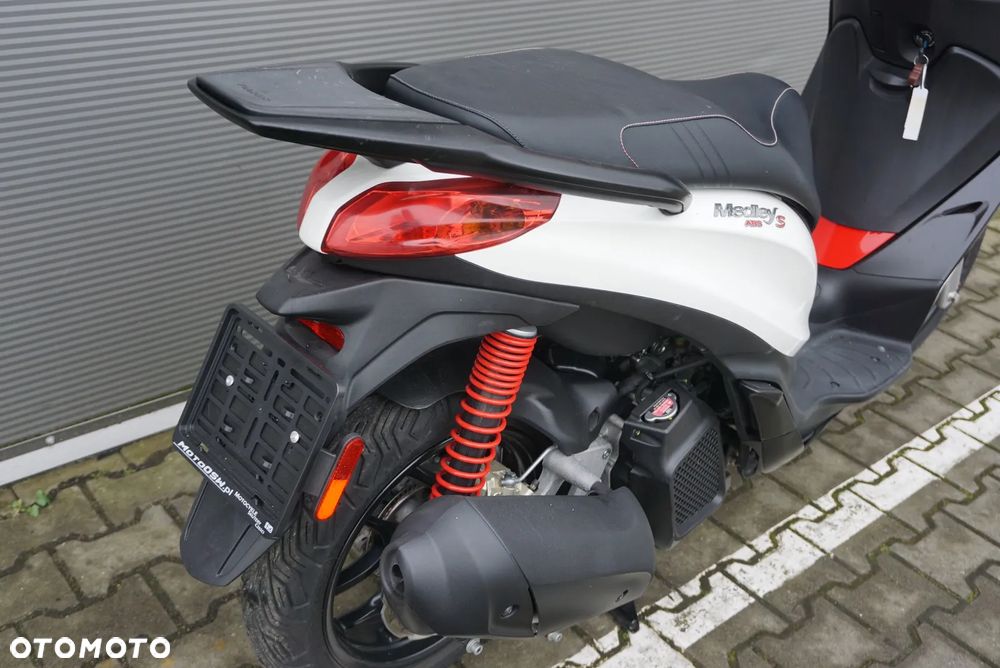 Piaggio Medley - 10