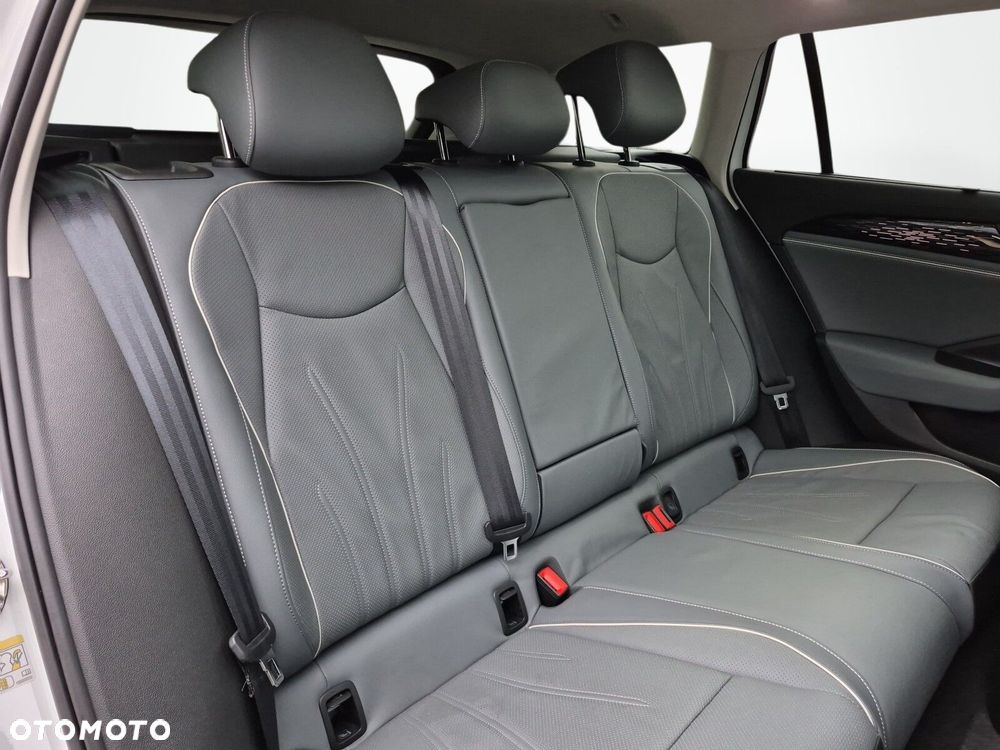 Volkswagen Passat Variant 1.5 TSI EVO Elegance DSG - 17