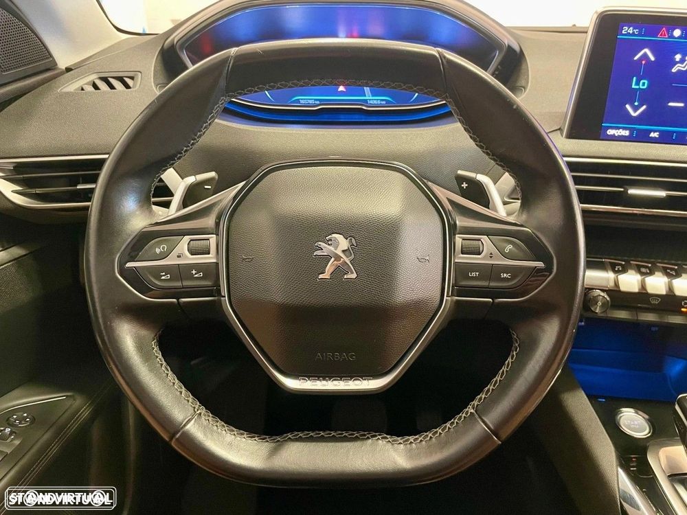 Peugeot 3008 1.2 PureTech Allure EAT6 - 19
