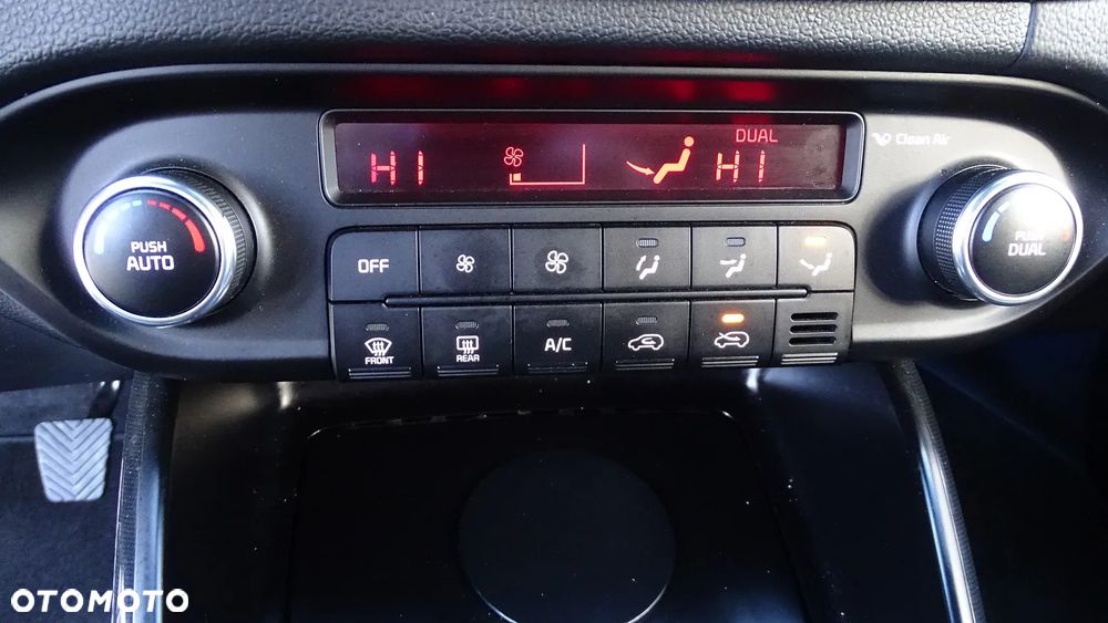 Kia Carens 1.7 CRDi Edition 7 - 24