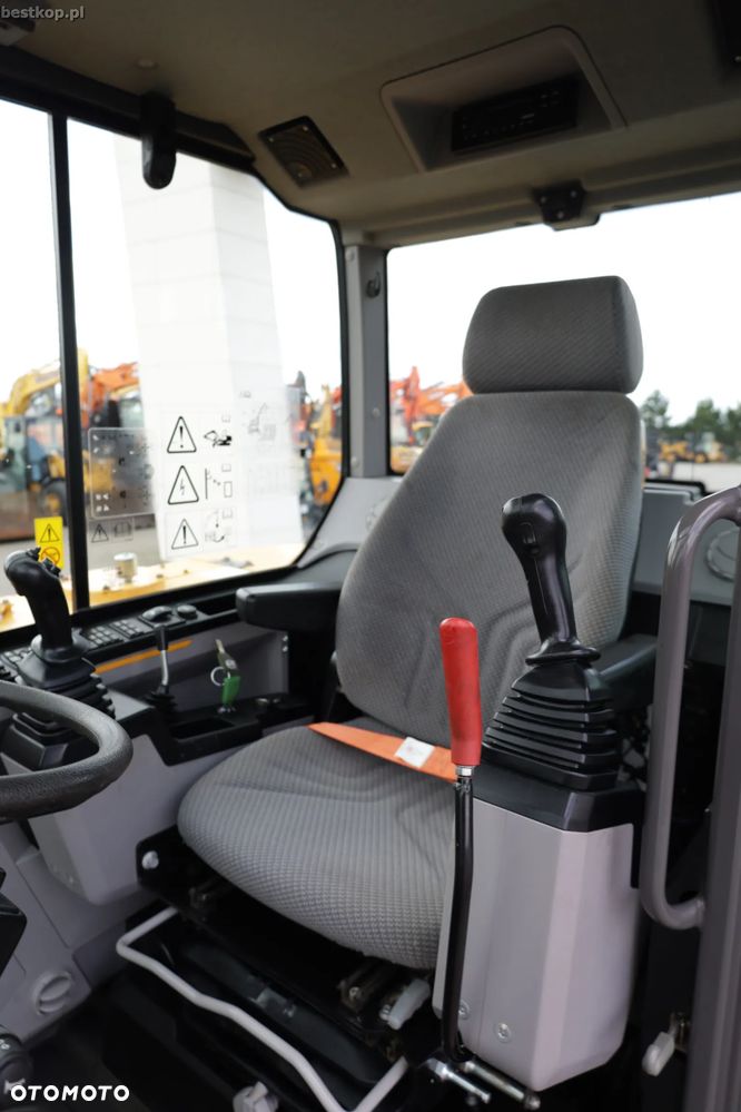 Volvo EW60E - 26