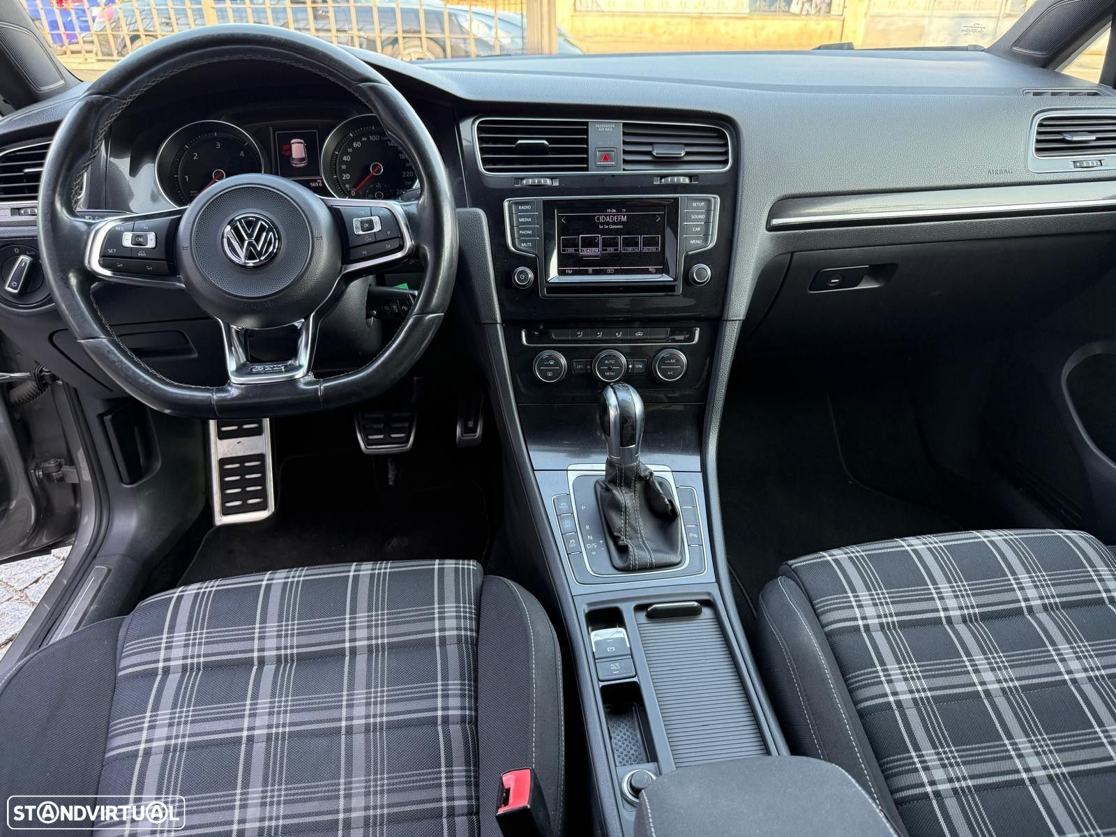 VW Golf 2.0 TDi GTD DSG - 20