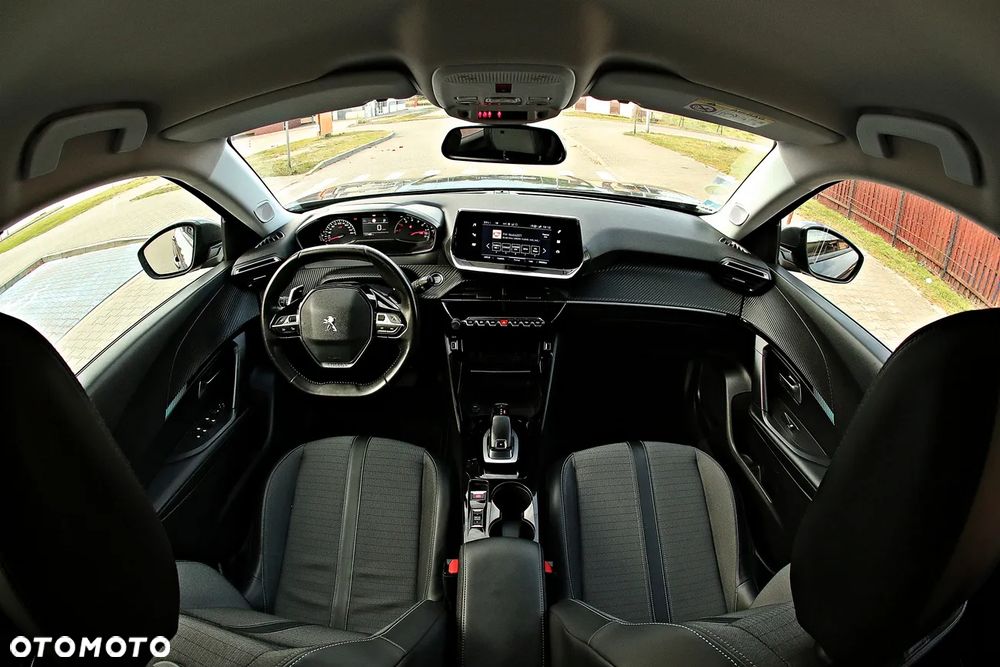 Peugeot 2008 - 6