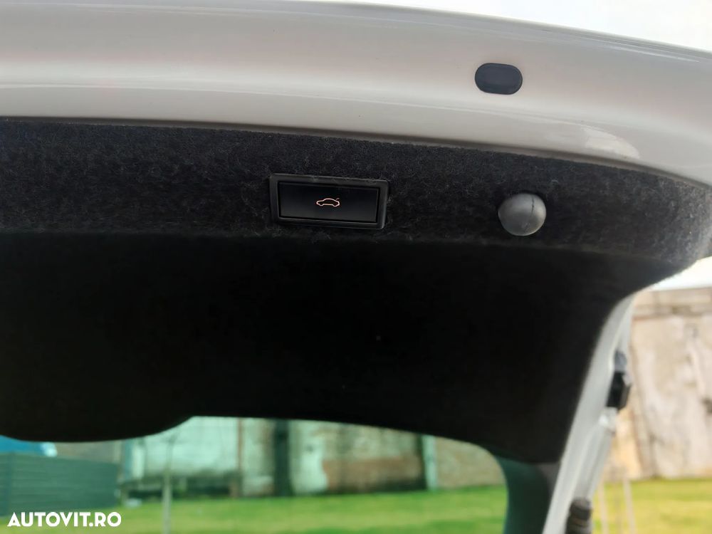 Skoda Octavia 2.0 TDI Selection - 7