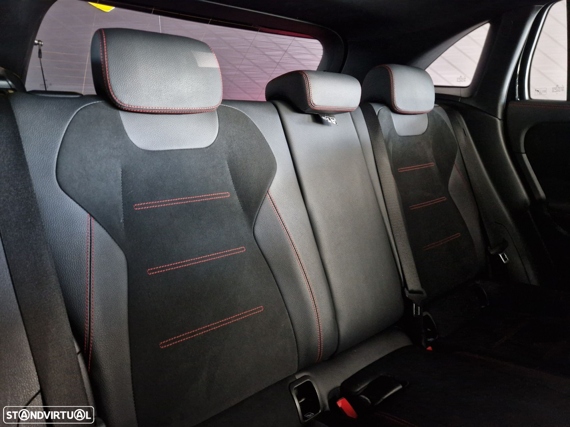 Mercedes-Benz GLA 200 AMG Line - 20