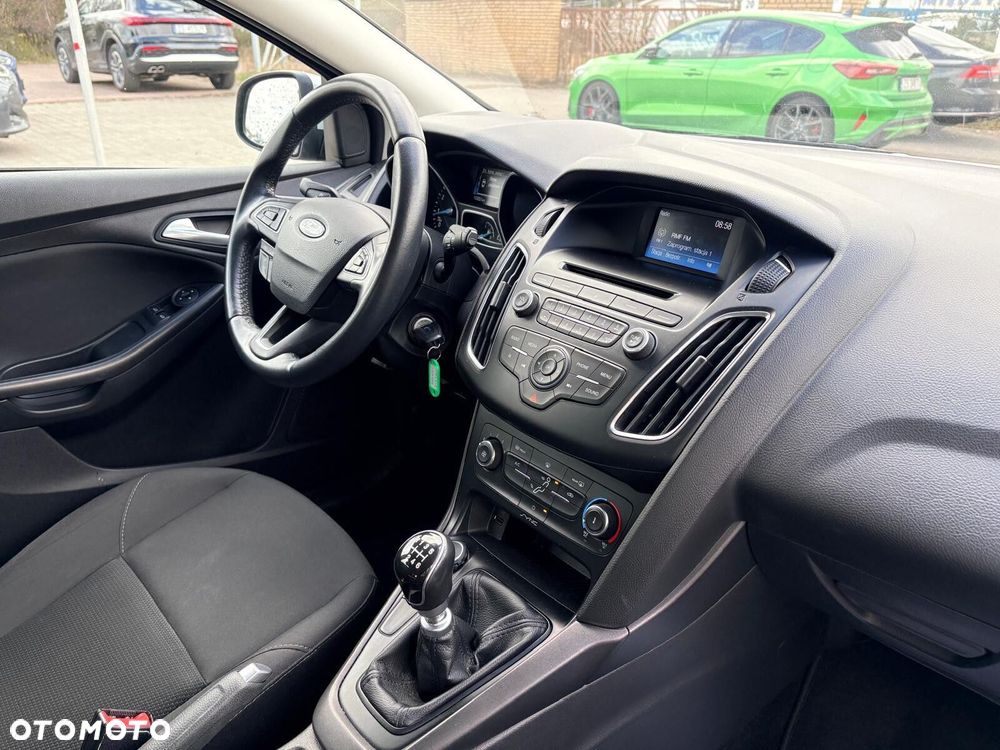 Ford Focus 1.0 EcoBoost Trend Edition - 21