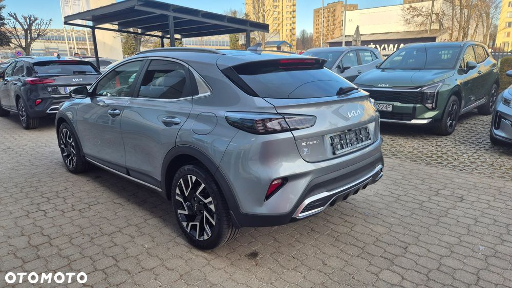 Kia XCeed 1.6 T-GDI Tribute DCT - 4