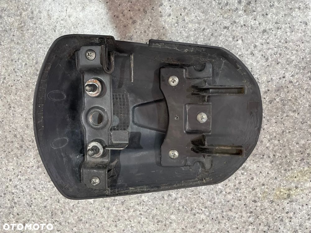 osłona nakładka na siedzenie pasazera Suzuki GSX-R 600/750 (nr1120) - 13