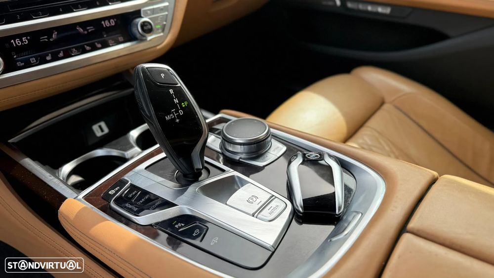 BMW 730 d xDrive - 25