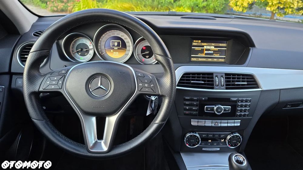 Mercedes-Benz Klasa C 180 BlueEFFICIENCY Avantgarde - 14