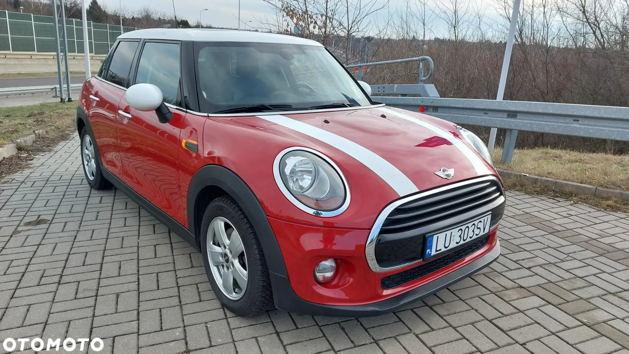 MINI Cooper Standard - 5