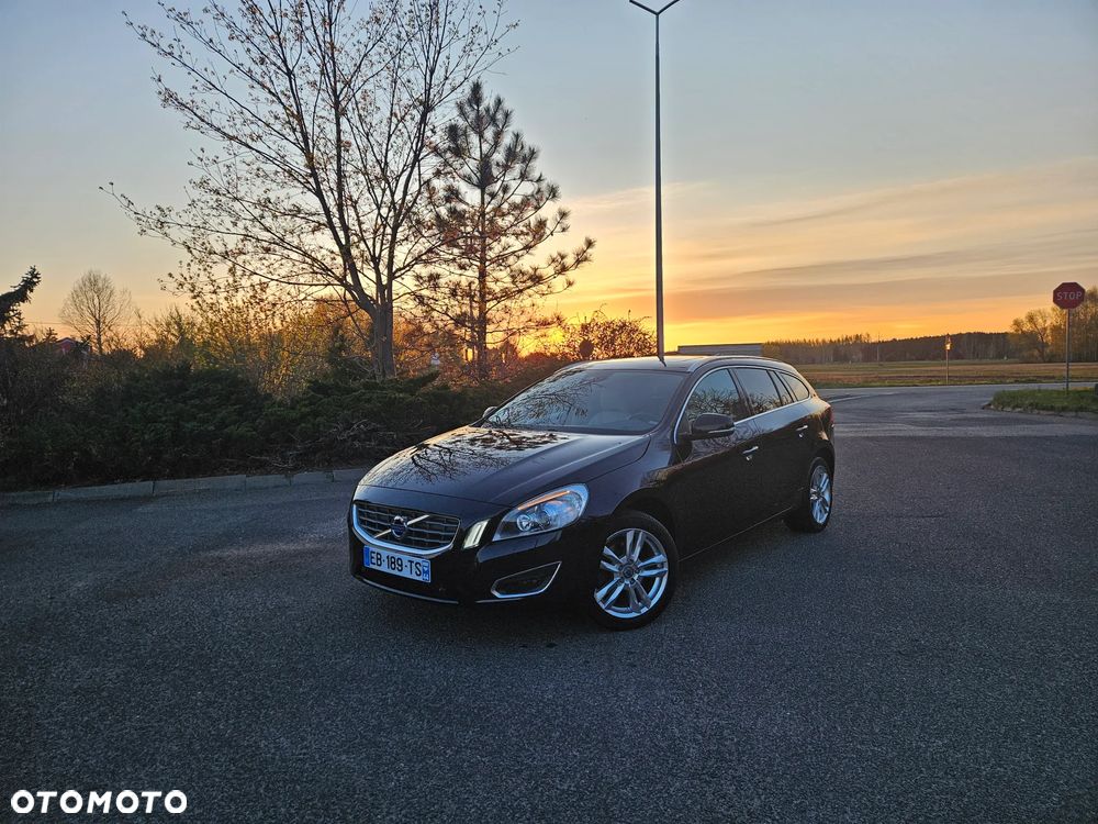 Volvo V60 DRIVe Summum - 9