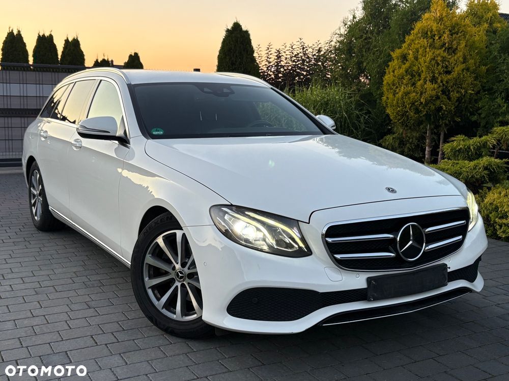Mercedes-Benz Klasa E 220 d 9G-TRONIC Avantgarde