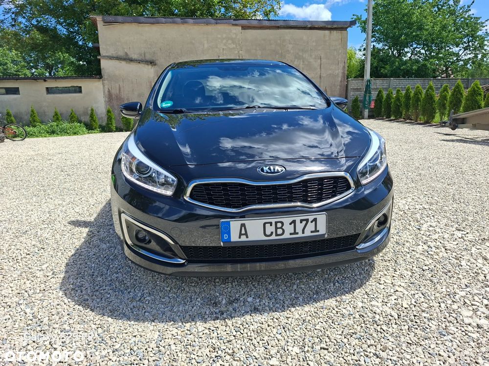 Kia Ceed 1.6 GDI Platinum Edition - 24