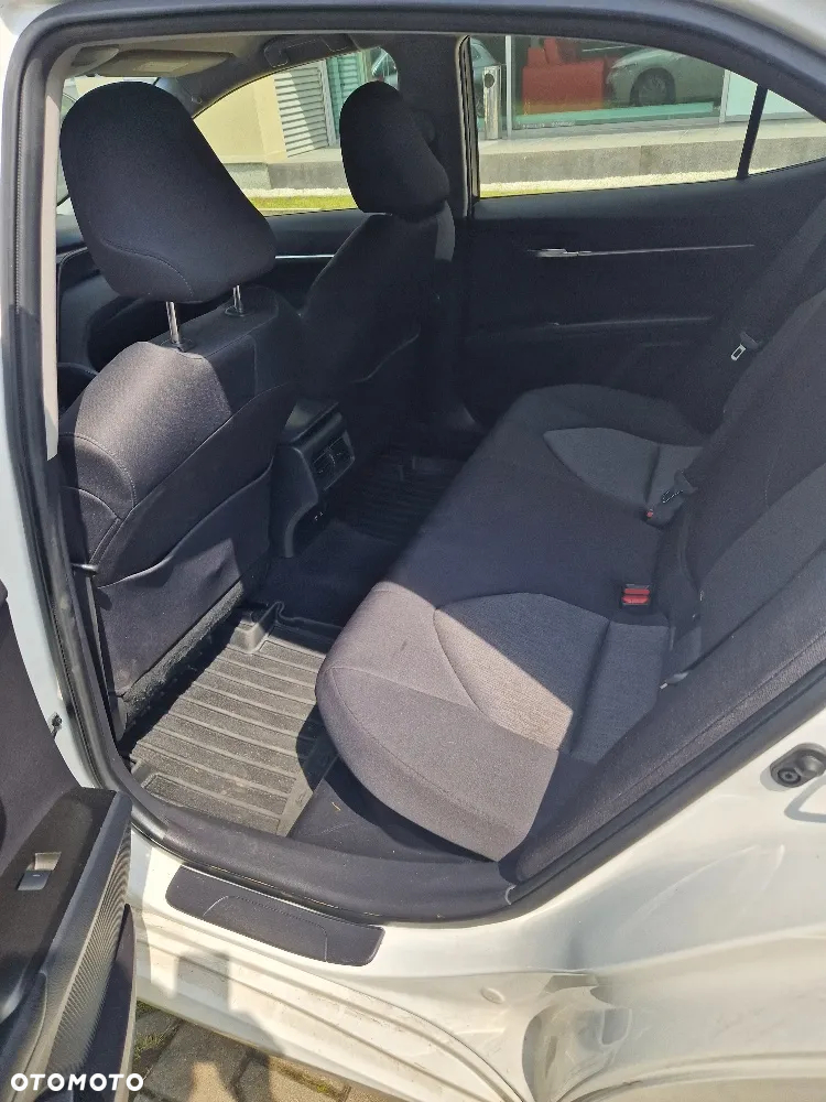 Toyota Camry 2.5 Hybrid Comfort CVT - 9