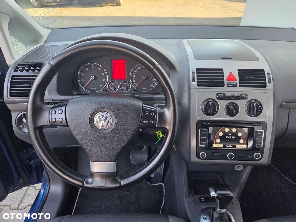 Volkswagen Touran 1.4 TSI DSG Freestyle - 19